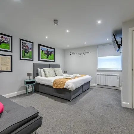 Hotel Stableside At Racecourse York