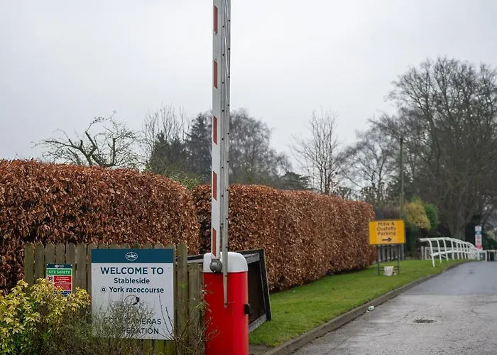 Stableside At Racecourse Ξενοδοχείο Γιορκ