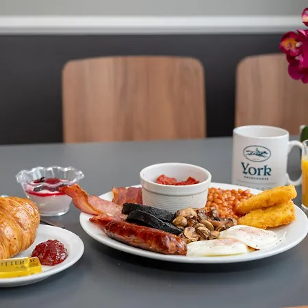 Hotel Stableside At Racecourse