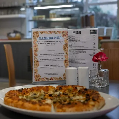 Hotel Stableside At Racecourse York